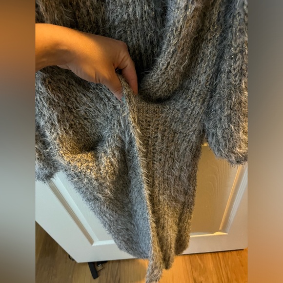 Cozy long sleeve sweater - Picture 4 of 8